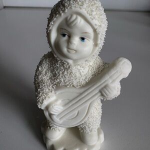 SnowBabies Playing Banjo